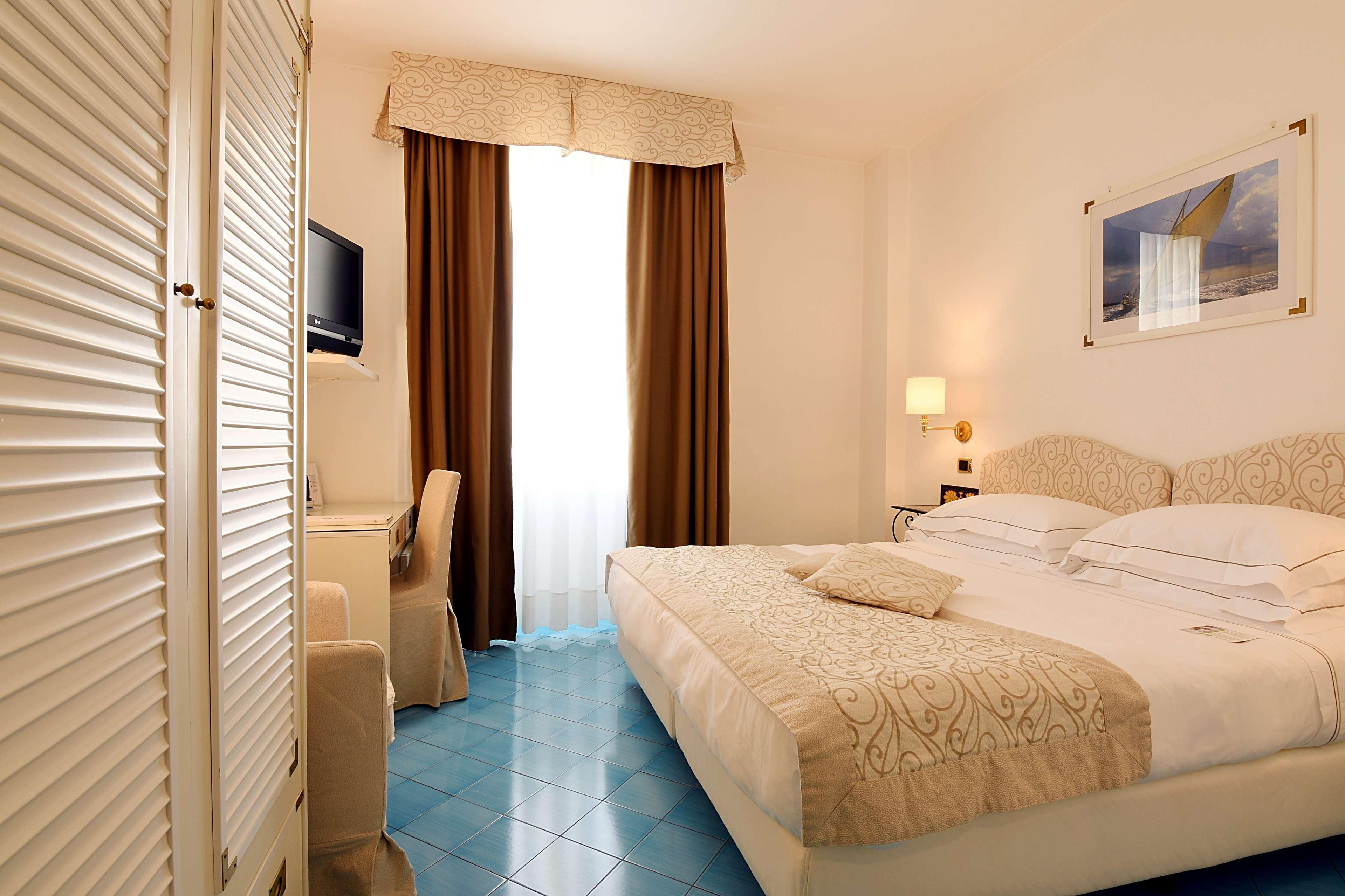 Best Western Hotel Acqua Novella Spotorno Exterior foto