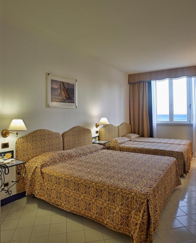 Best Western Hotel Acqua Novella Spotorno Exterior foto