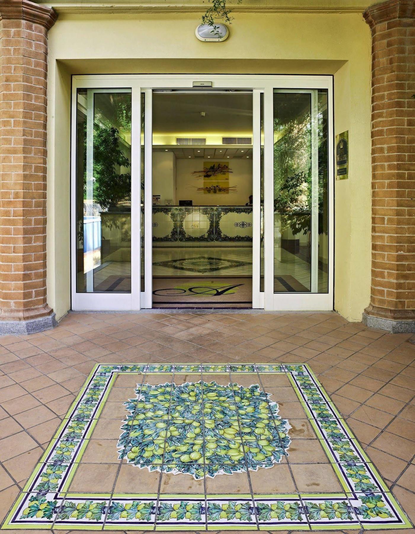 Best Western Hotel Acqua Novella Spotorno Exterior foto